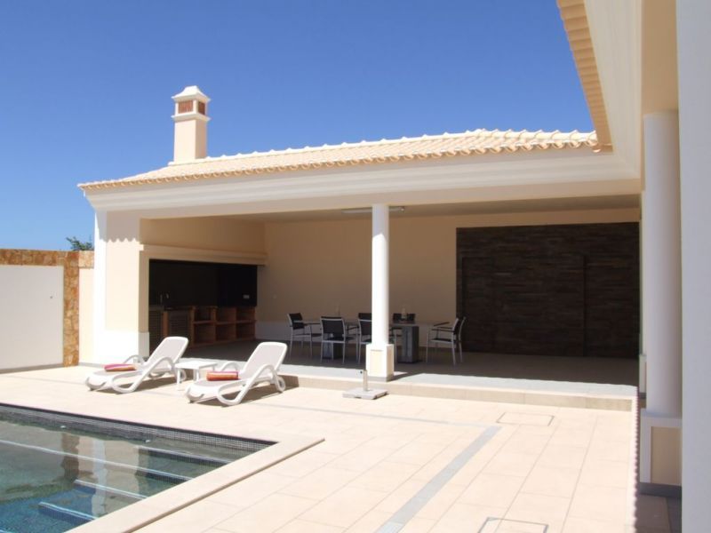 Cantinho Oliveiras - Albufeira villa with private swimming pool and sun terrace